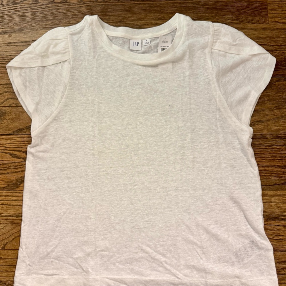 GAP Soft White Short Sleeve Tee